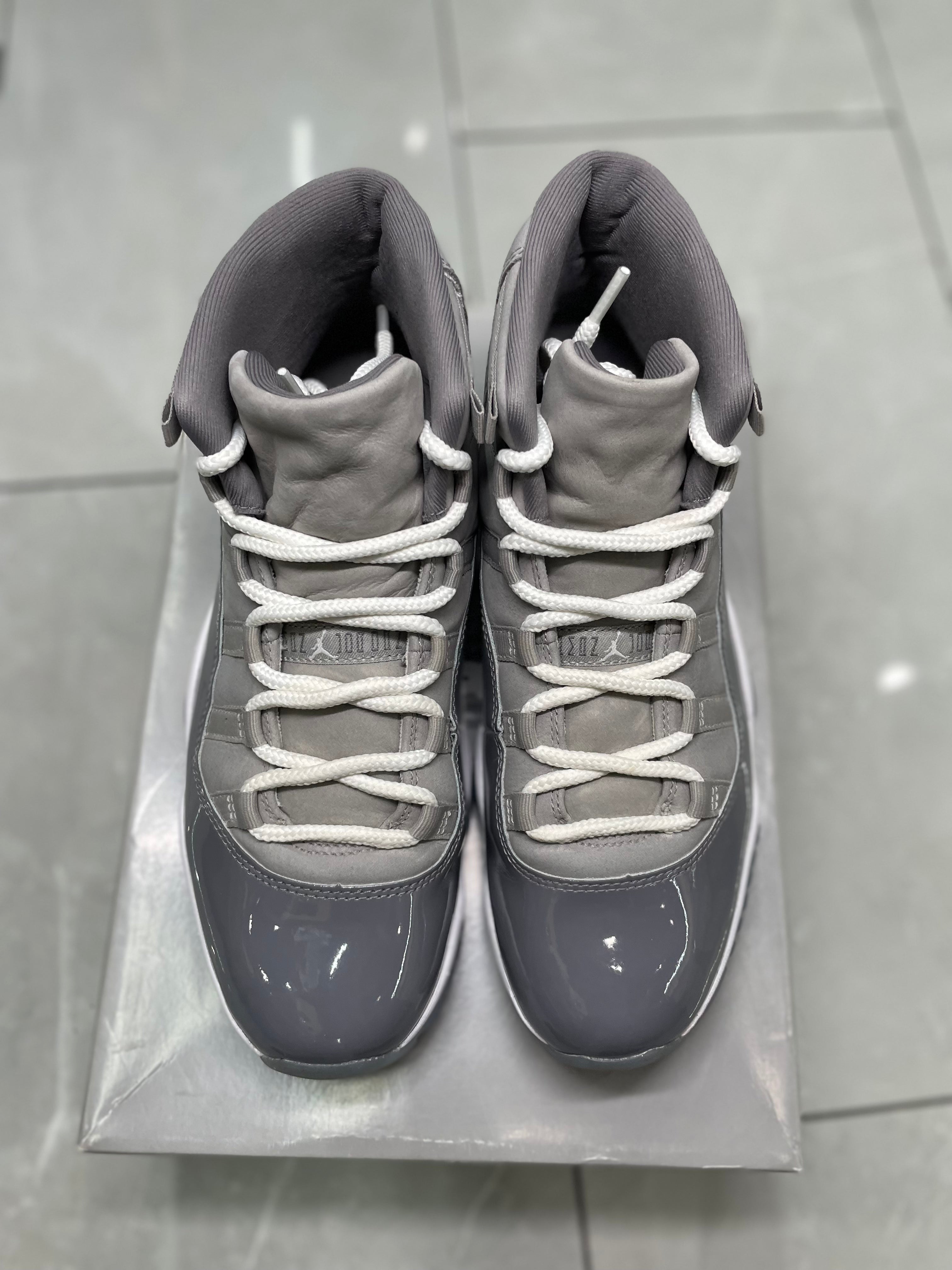 Air Jordan 11 Retro Cool Grey (2021)(Pre-Owned)