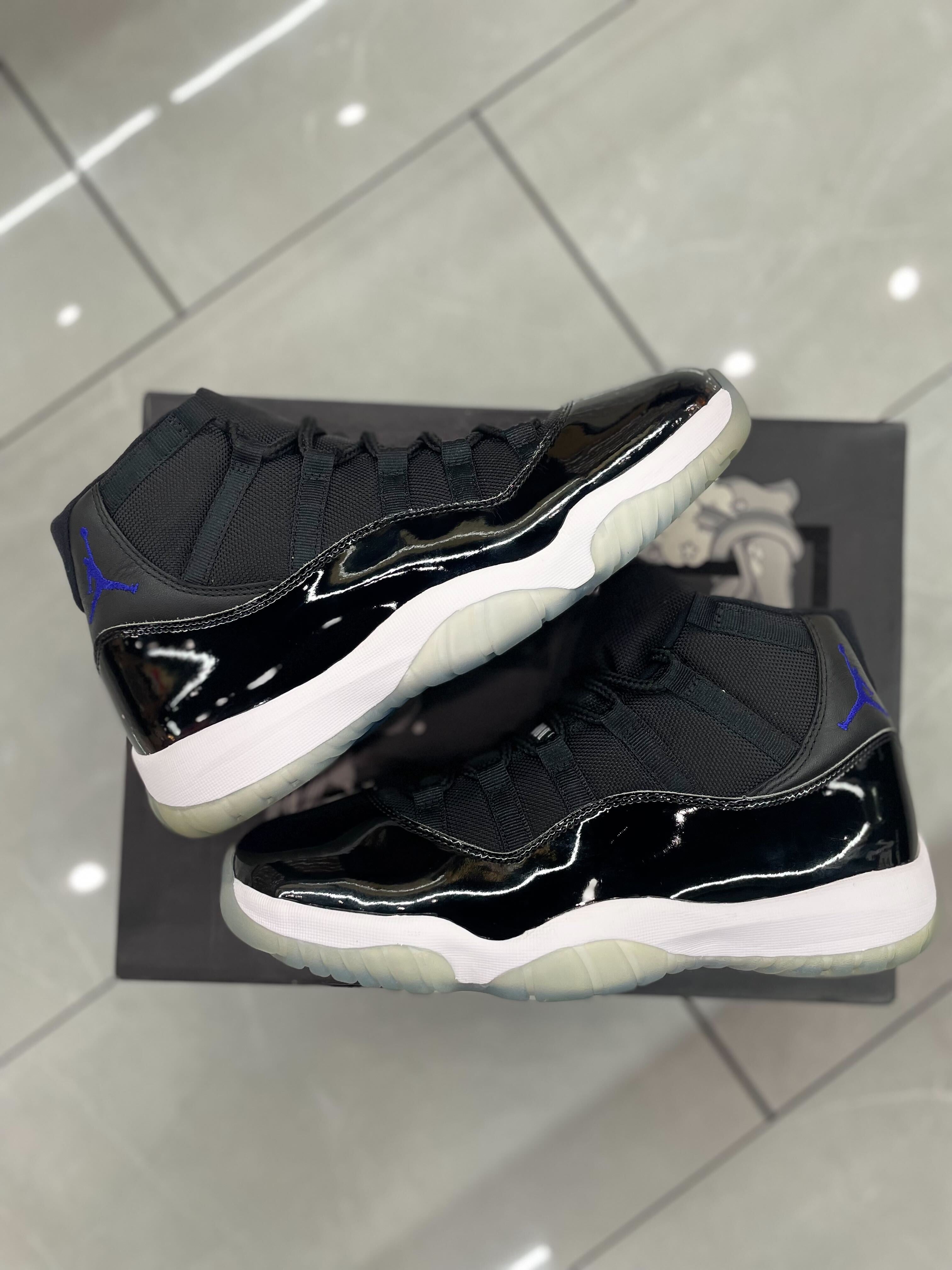 Air Jordan 11 Retro Space Jam (2016) (Pre-Owned)
