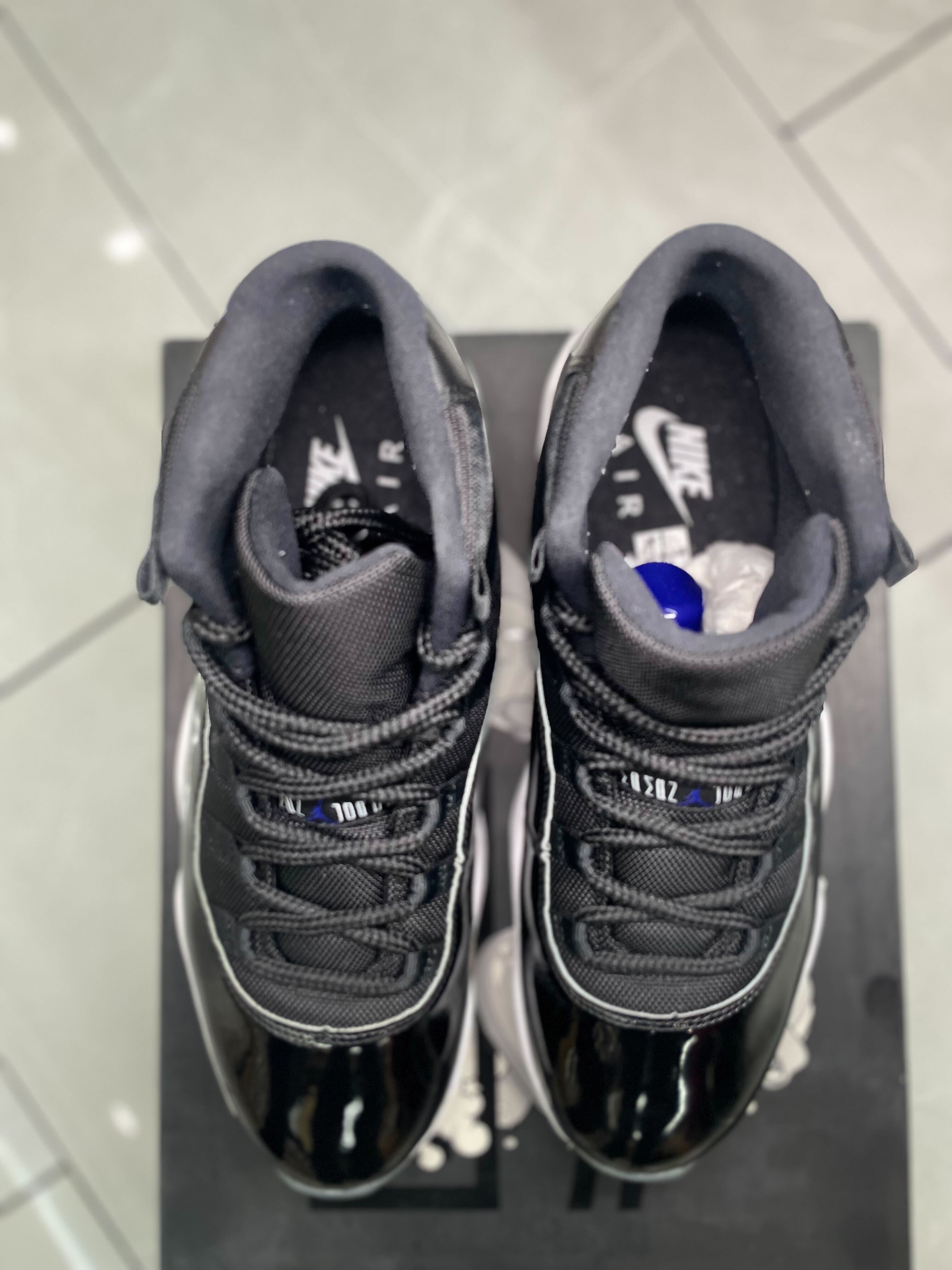 Air Jordan 11 Retro Space Jam (2016) (Pre-Owned)