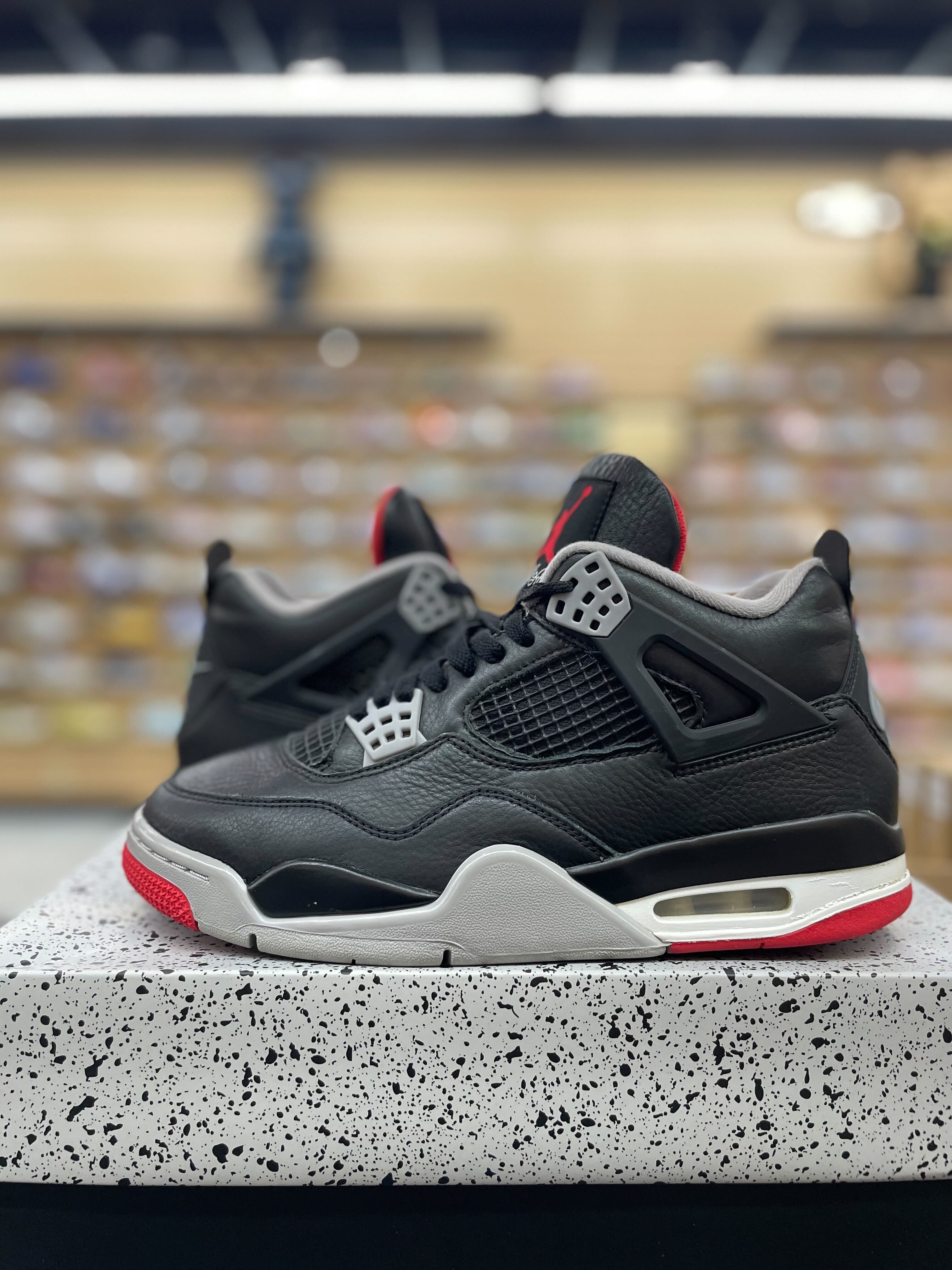 Air Jordan 4 Retro Bred Reimagined (2024) (Pre-Owned)
