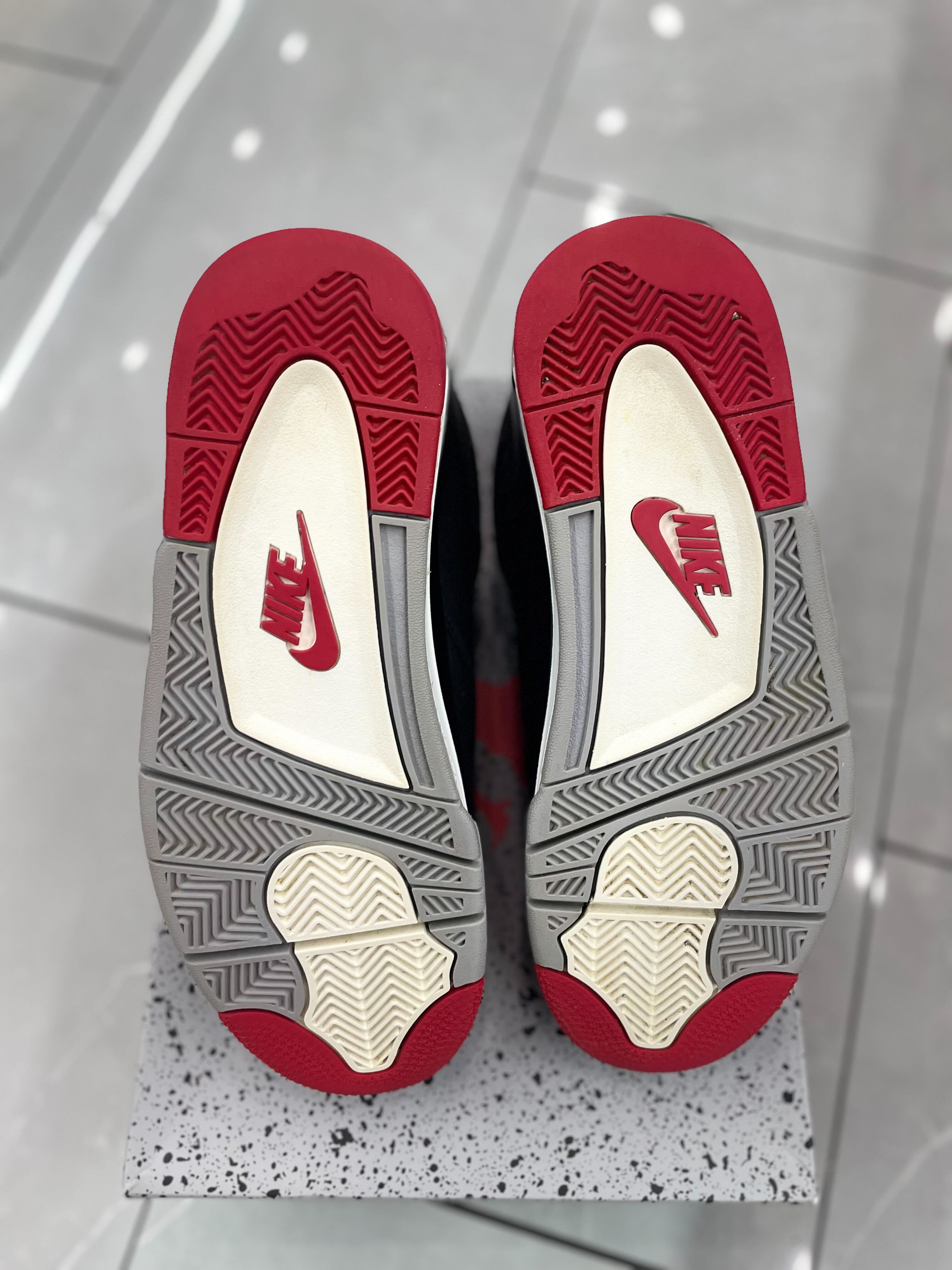 Air Jordan 4 Retro Bred Reimagined (2024) (Pre-Owned)