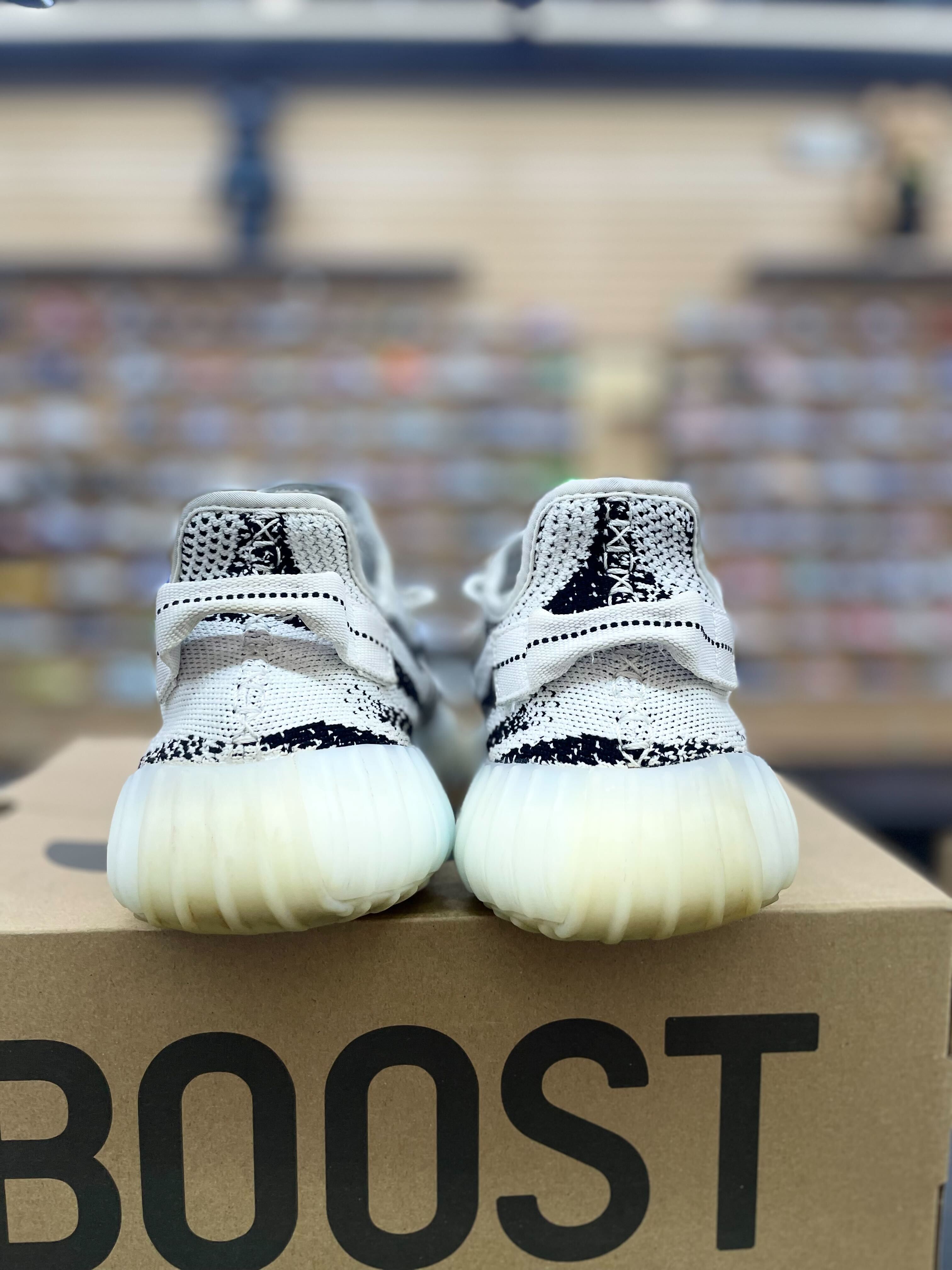 adidas Yeezy Boost 350 V2 Zebra (Pre-Owned)