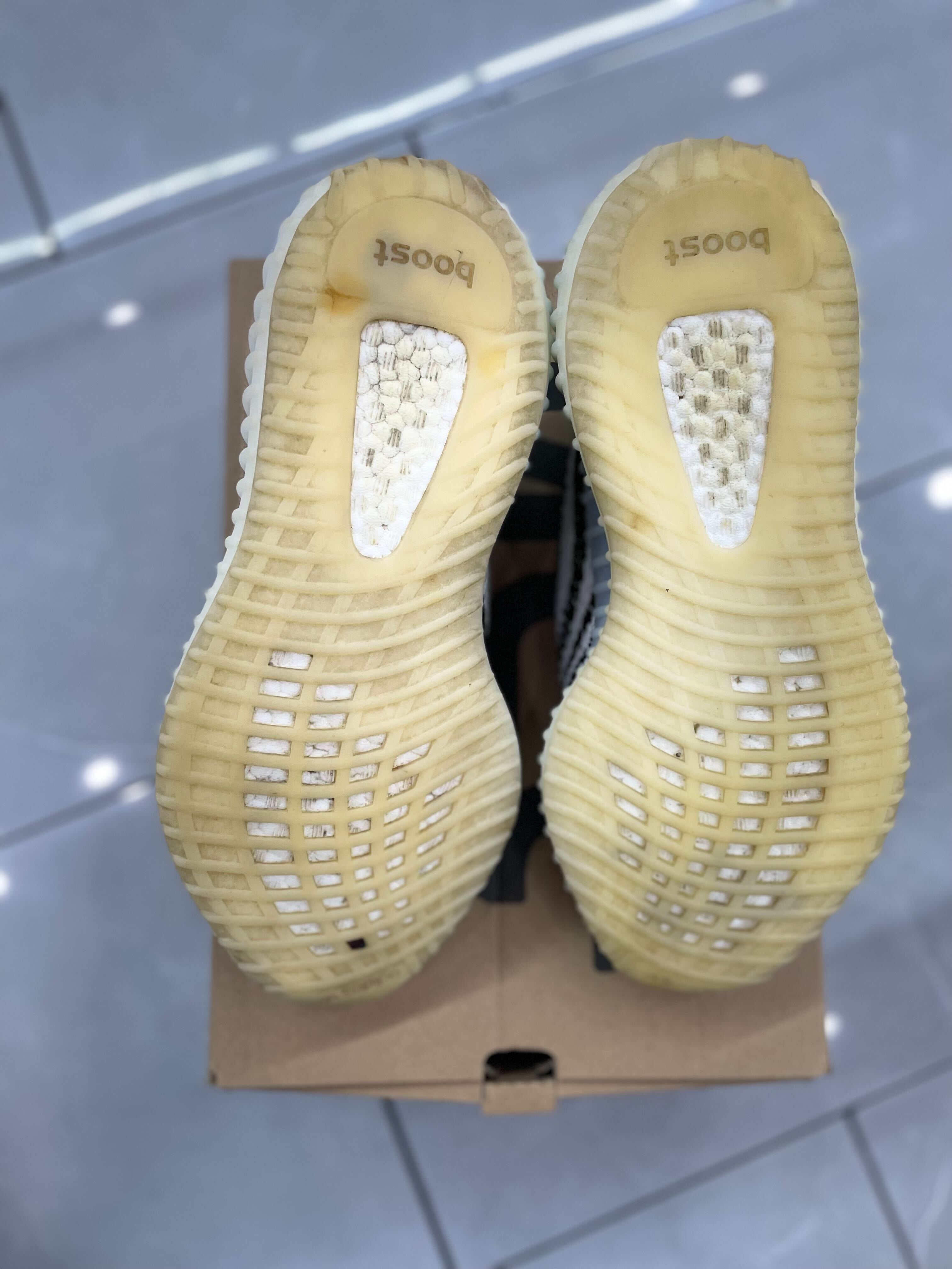 adidas Yeezy Boost 350 V2 Zebra (Pre-Owned)