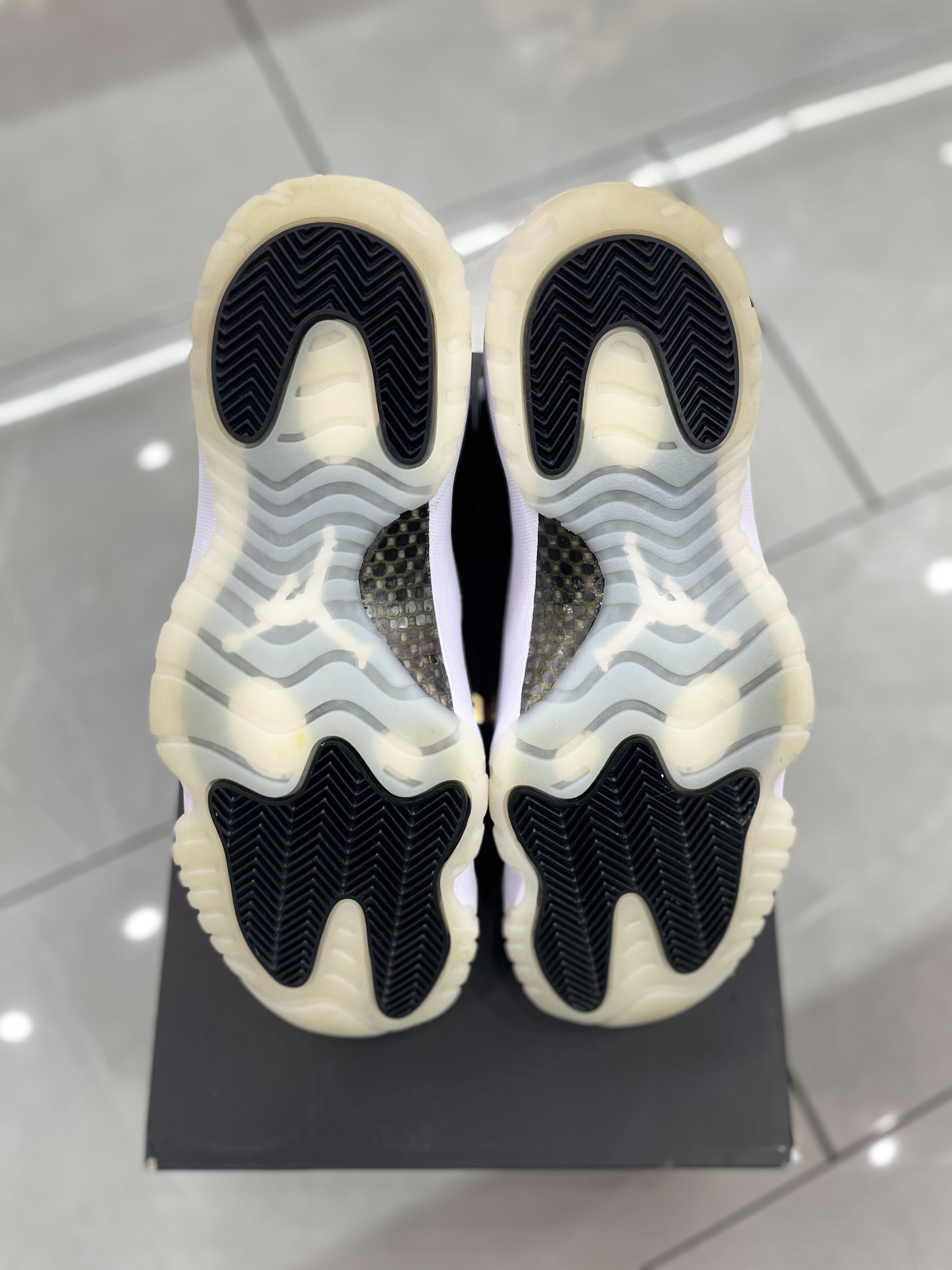 Air Jordan 11 Retro Gratitude DMP (Pre-Owned)
