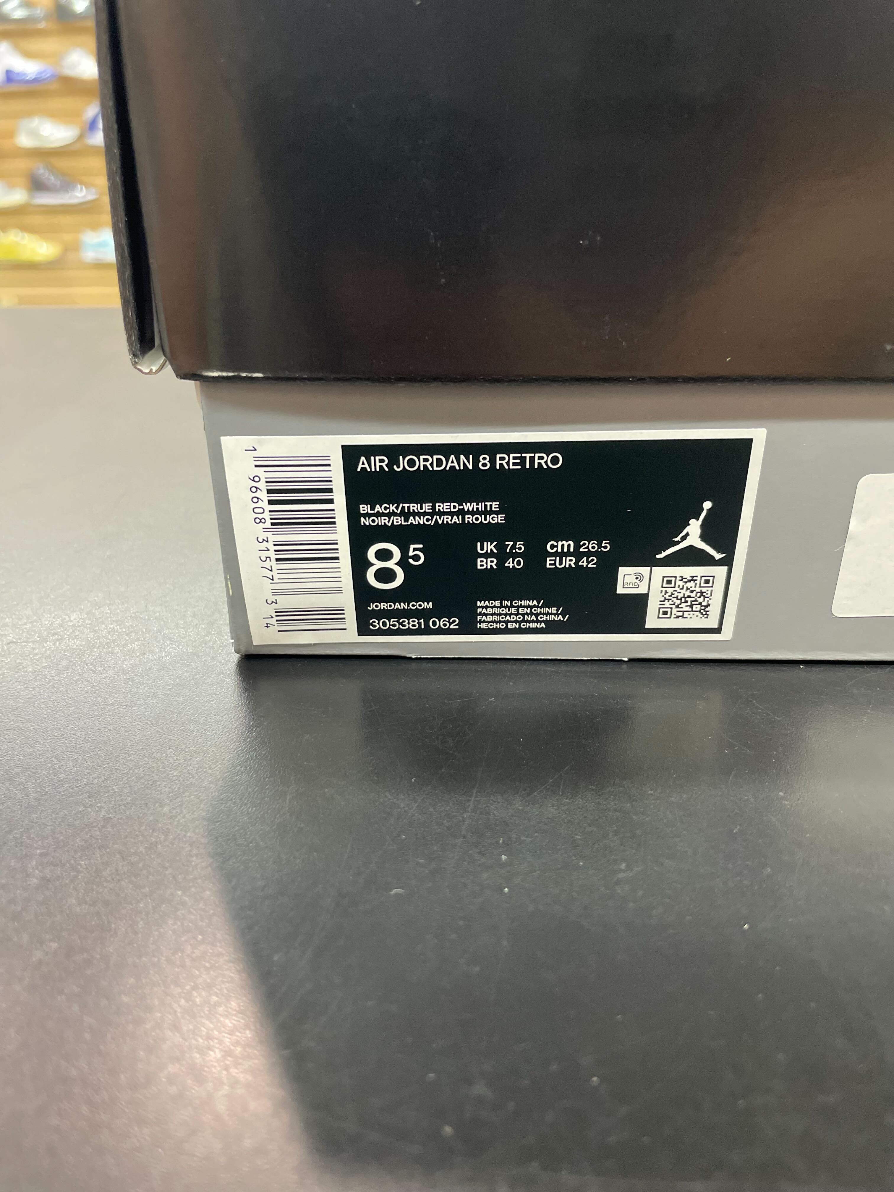 Air Jordan 8 Retro Playoffs (2023)(Pre-Owned)