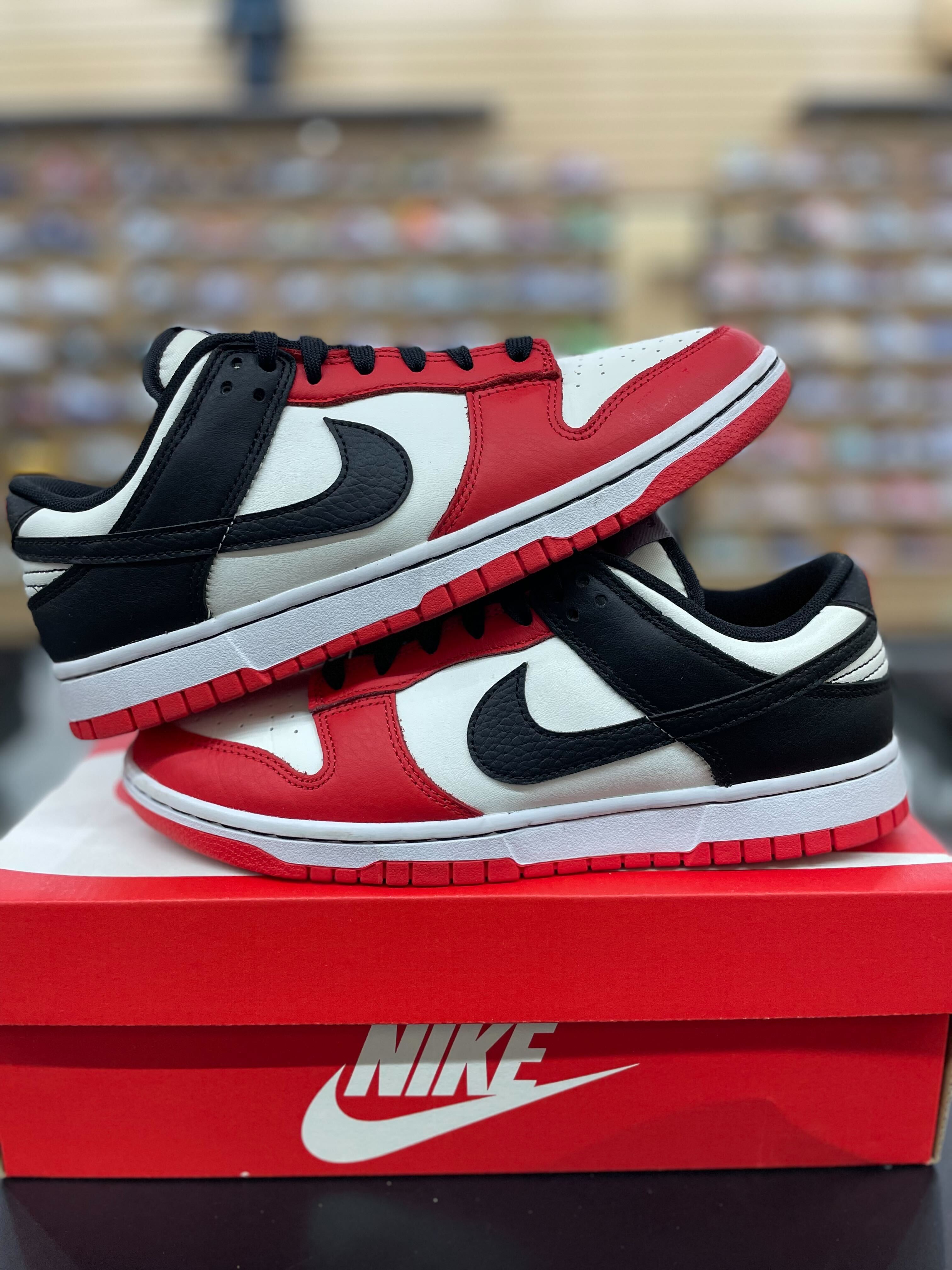 Nike Dunk Low EMB NBA 75th Anniversary Chicago (Pre-Owned)