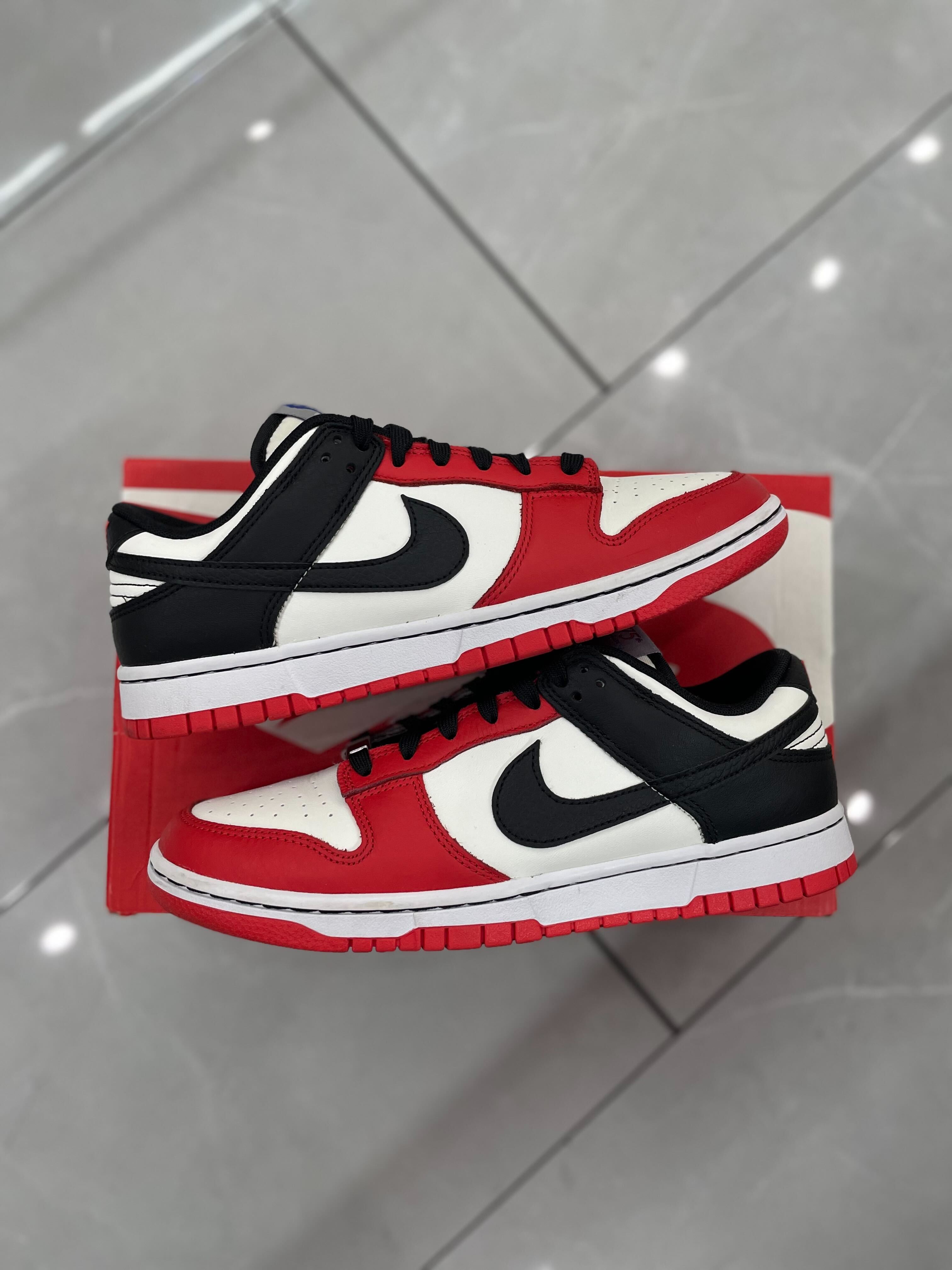 Nike Dunk Low EMB NBA 75th Anniversary Chicago (Pre-Owned)