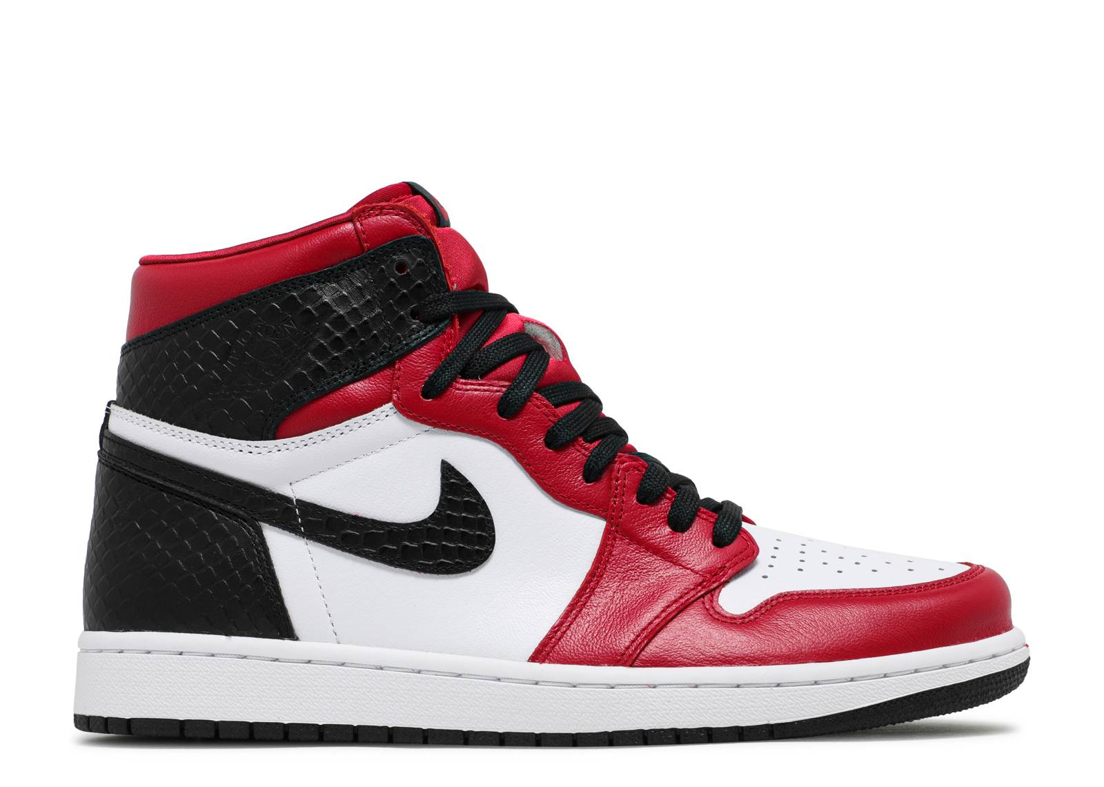 Air Jordan 1 Retro High Satin Serpiente Chicago