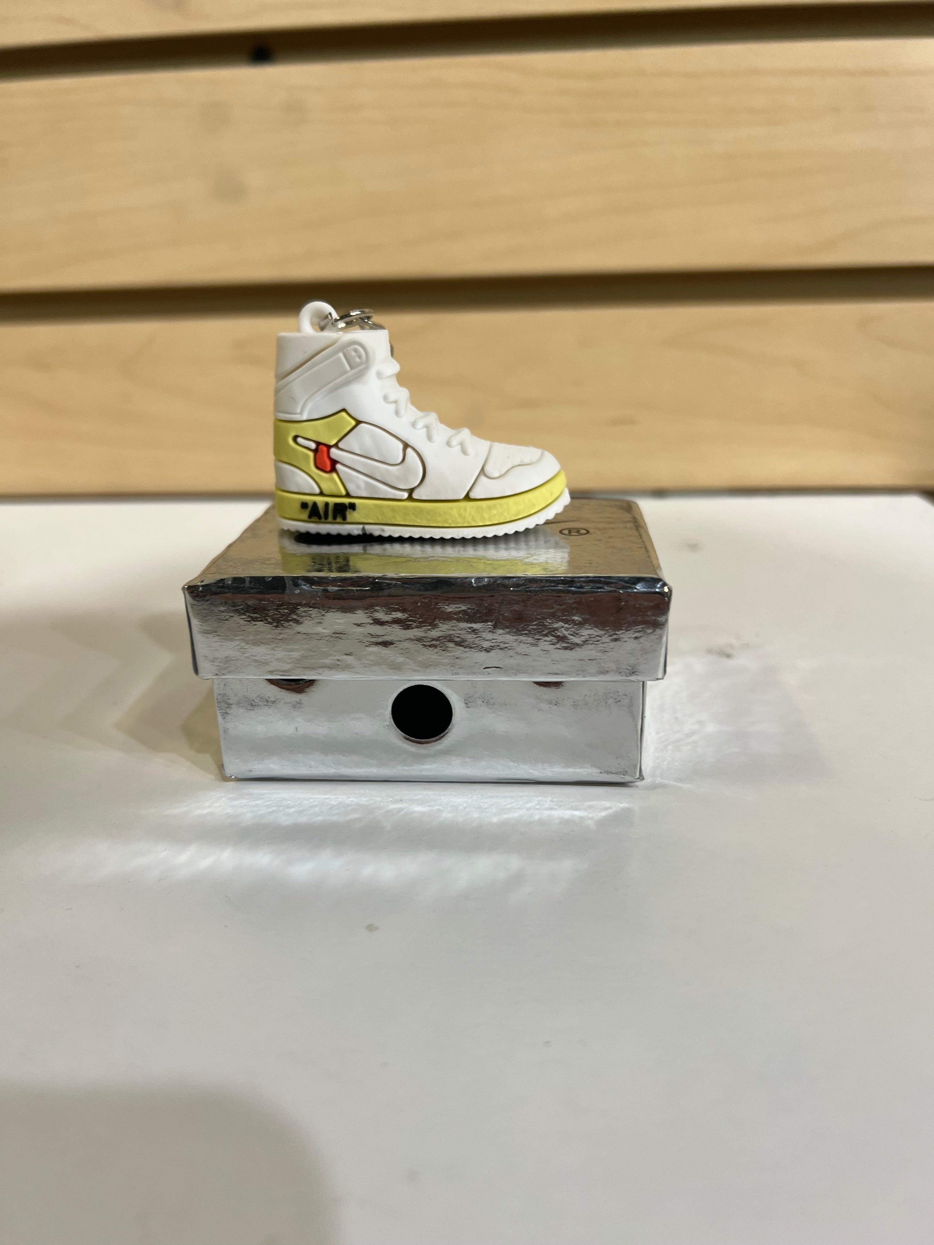 Llavero de zapatillas
