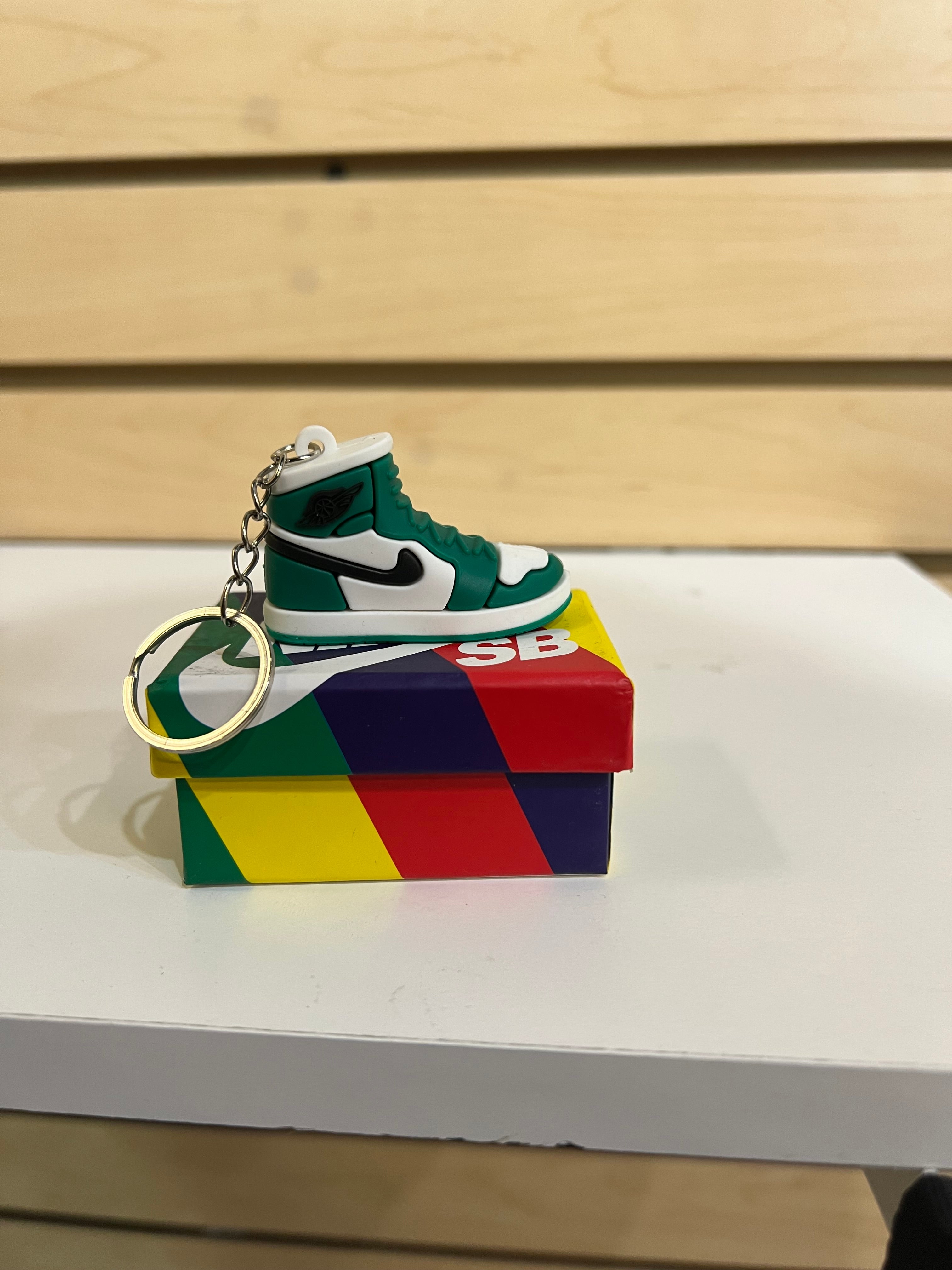Llavero de zapatillas