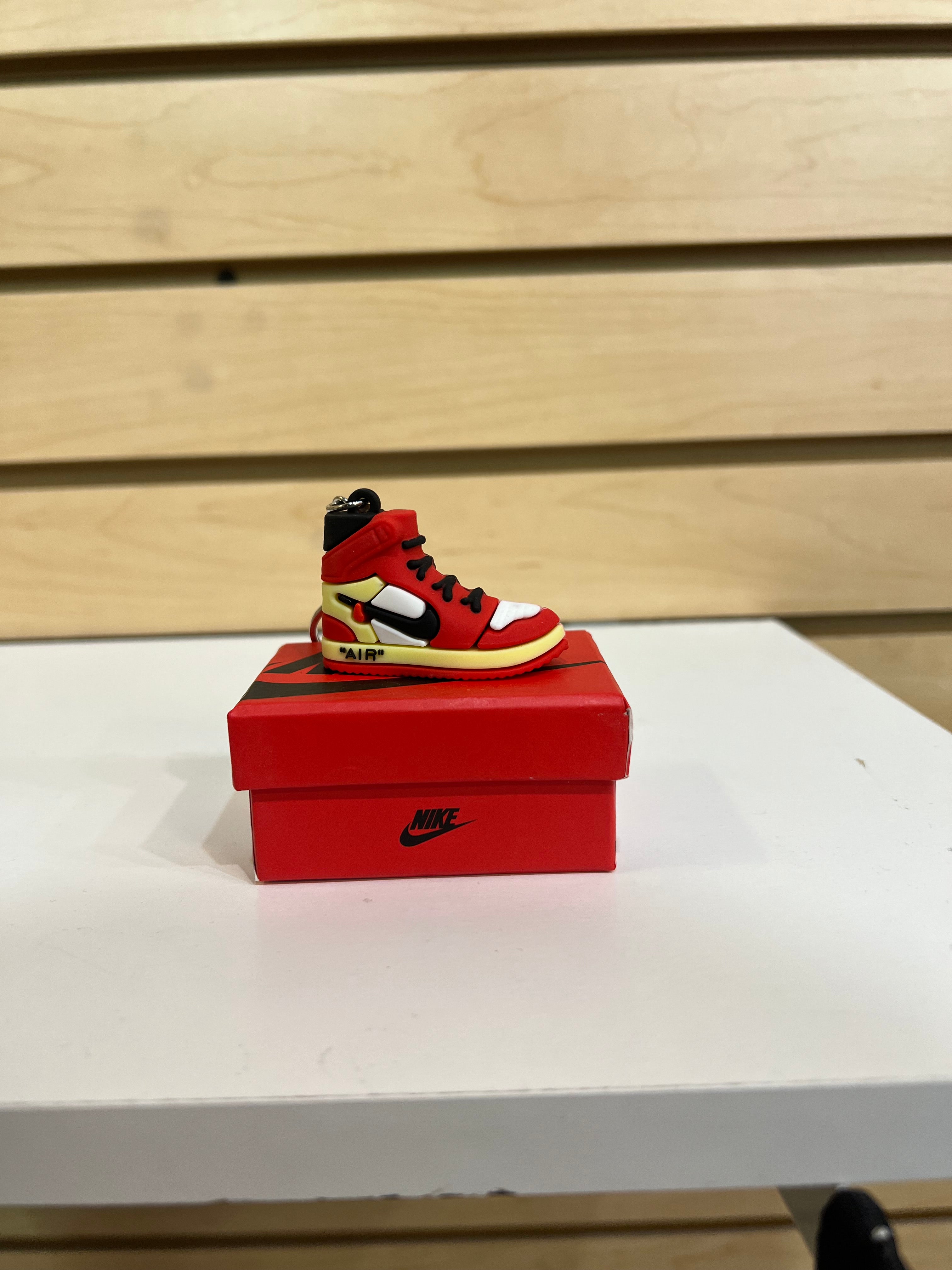 Llavero de zapatillas