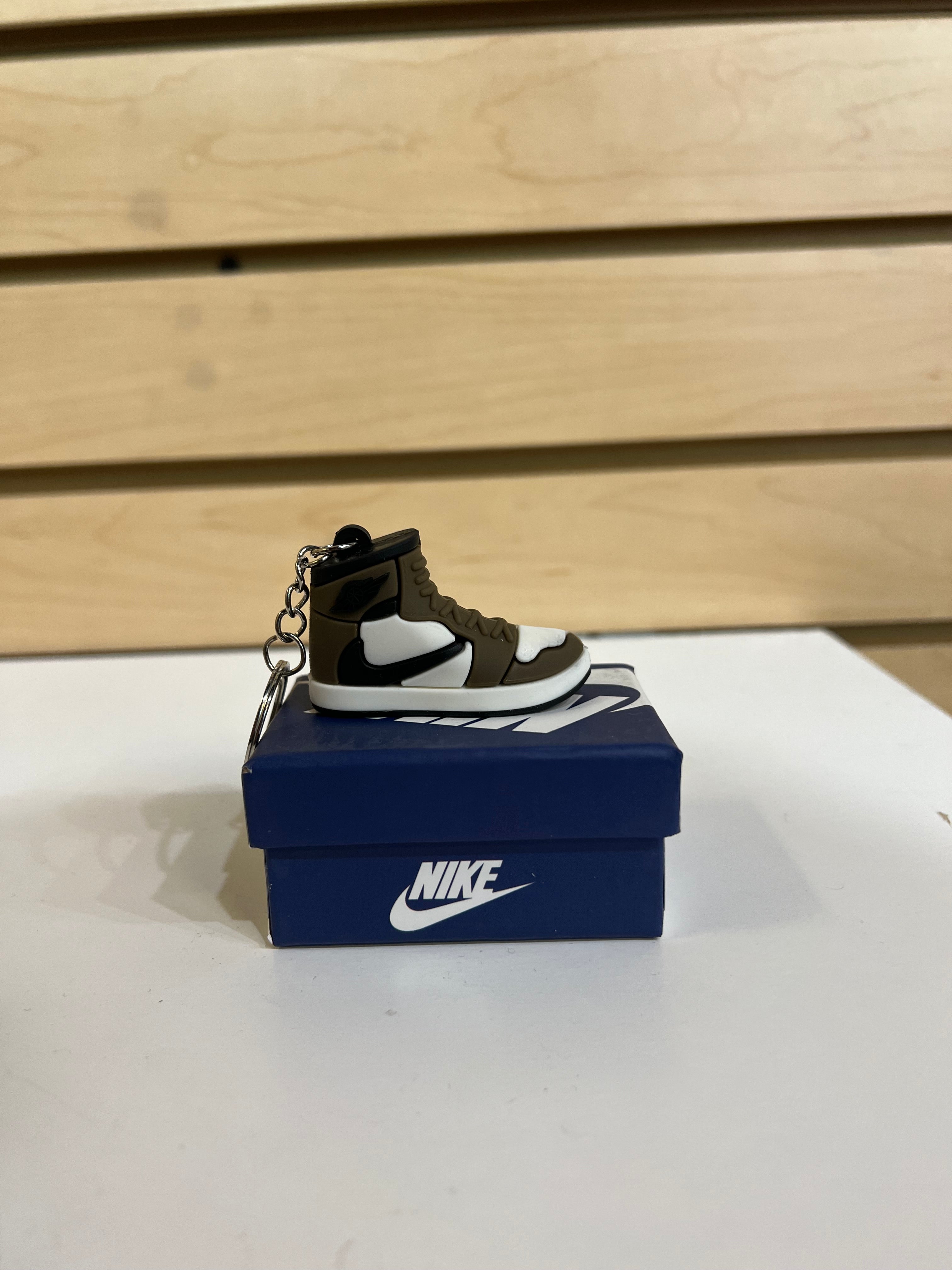 Llavero de zapatillas