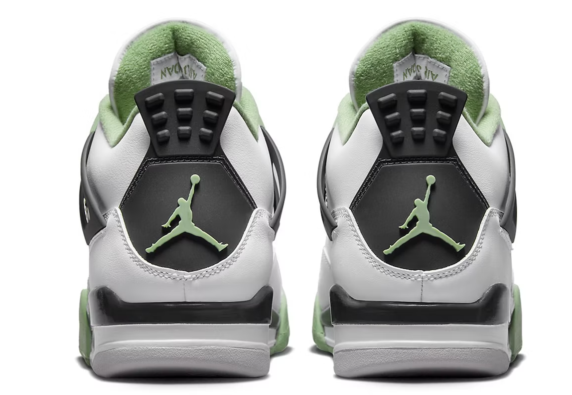 Air Jordan 4 Retro Seafoam (W)