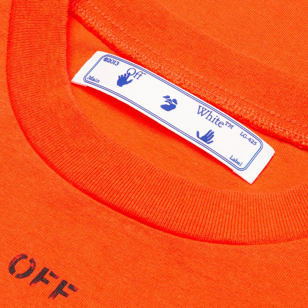 CAMISETA CON PLANTILLA NARANJA OFF-WHITE (ajuste TTS)
