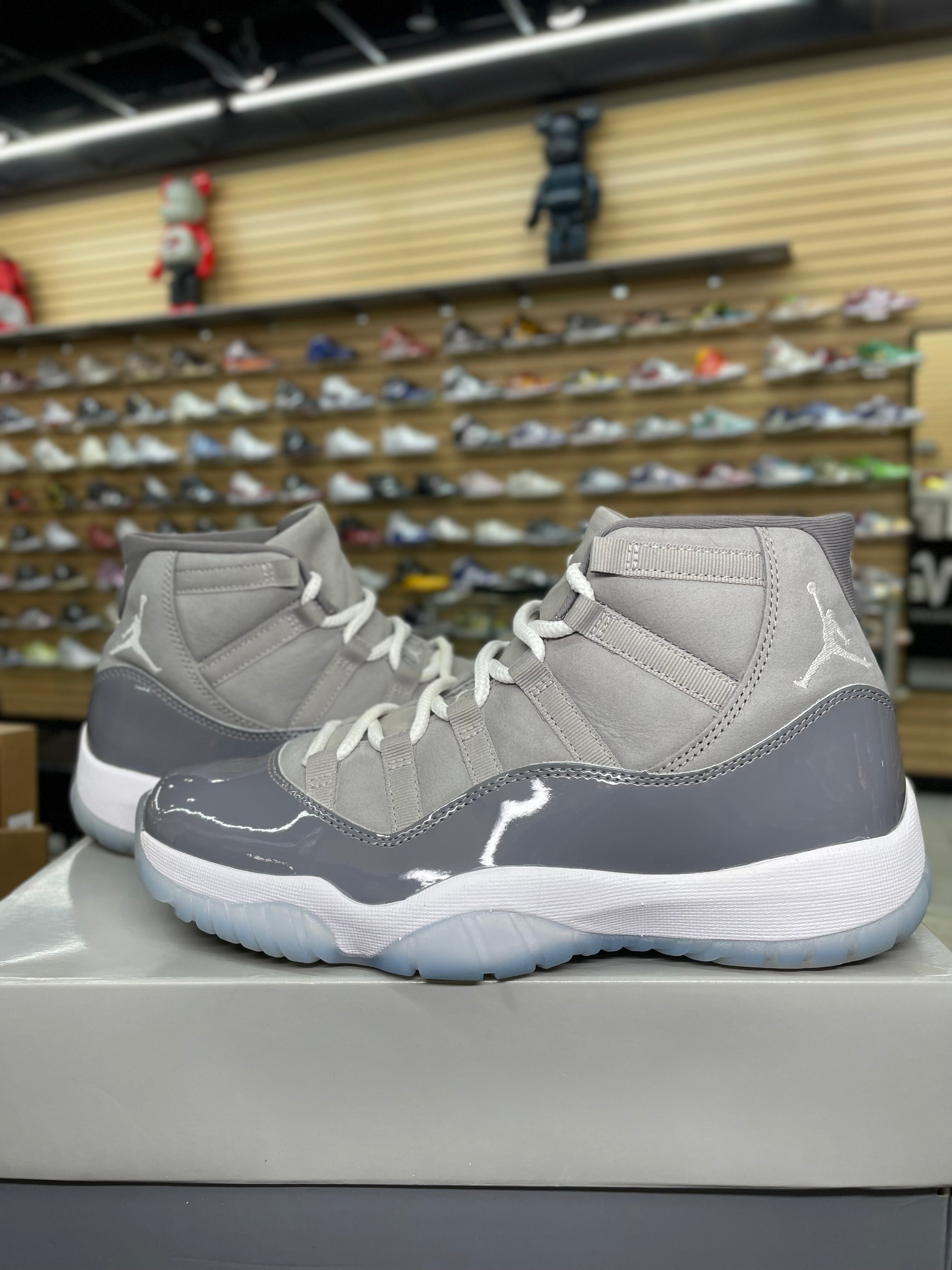 Air Jordan 11 Retro Cool Grey (2021)(Pre-Owned)