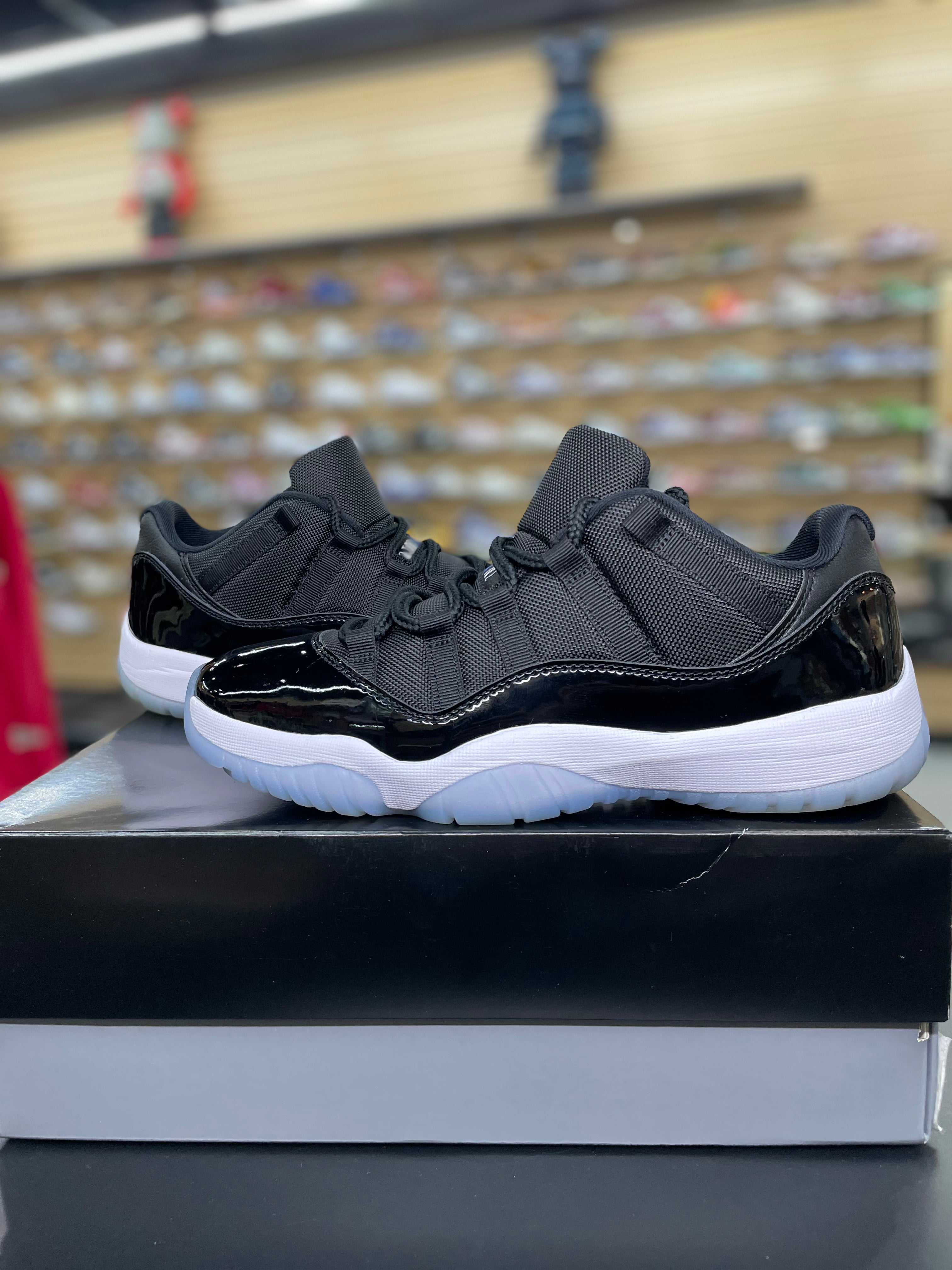 Air Jordan 11 Retro Low Space Jam (Pre-Owned)