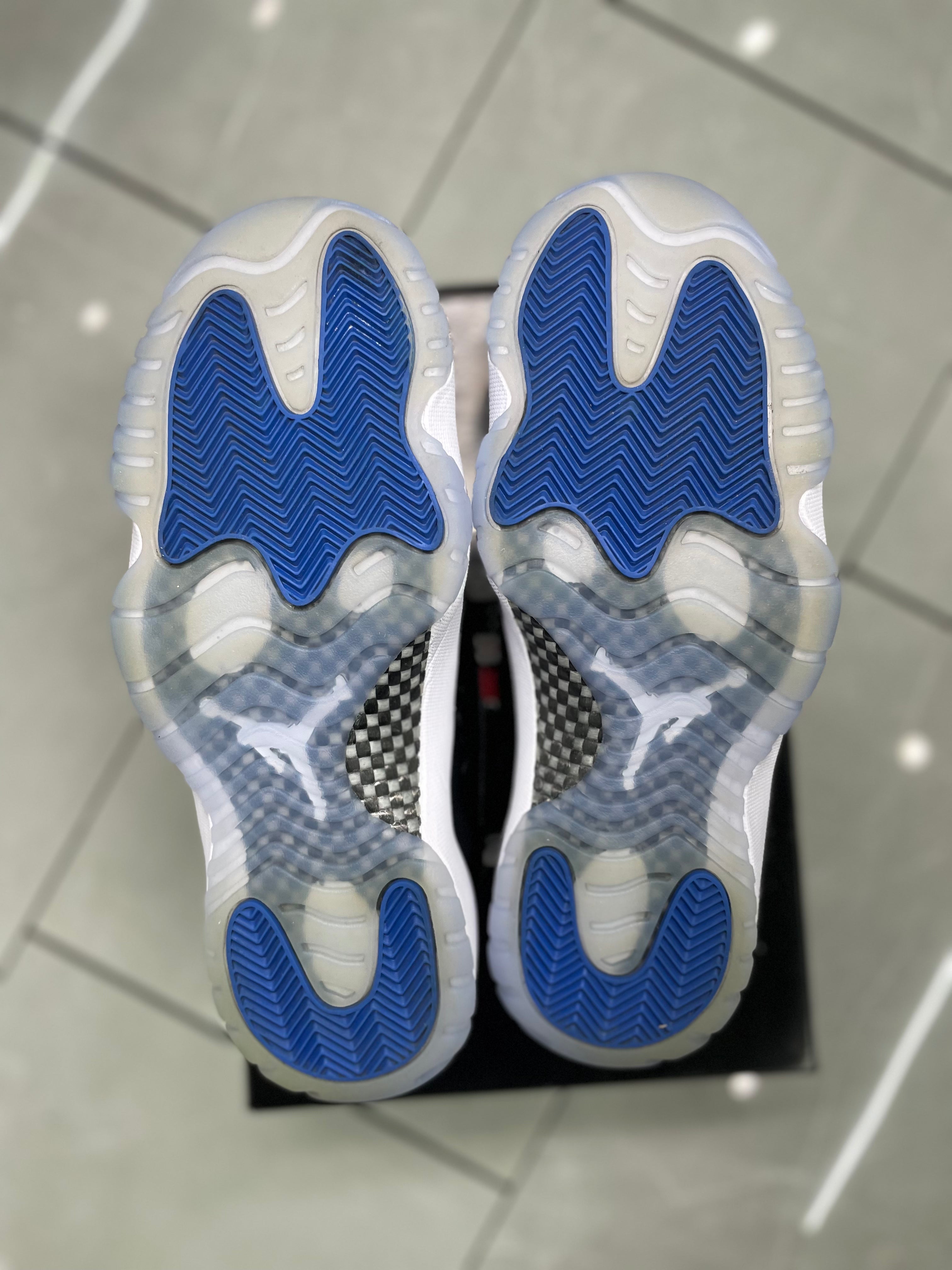 Air Jordan 11 Retro Low Space Jam (Pre-Owned)
