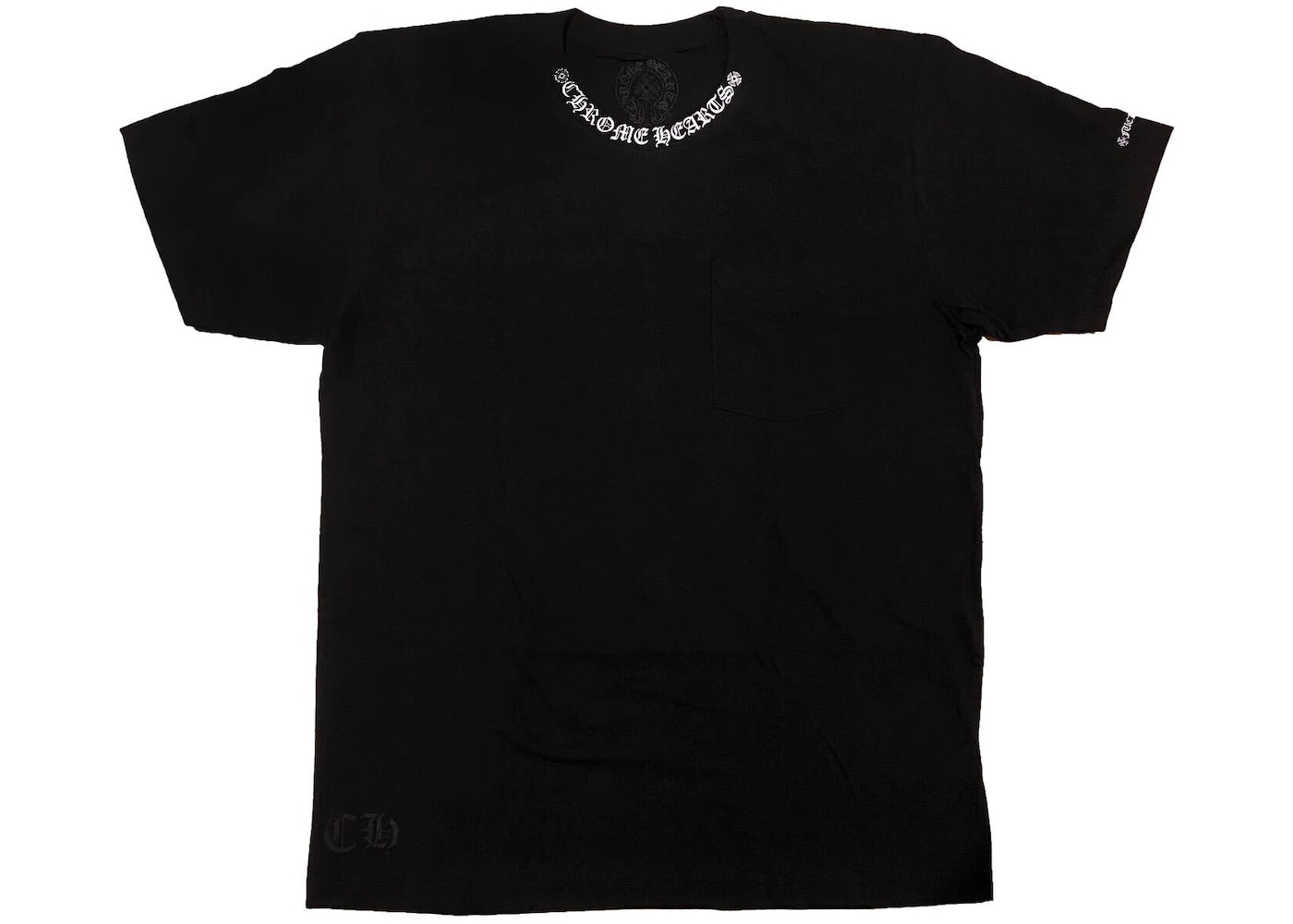 Camiseta Chrome Corazones Cuello Logo Negro